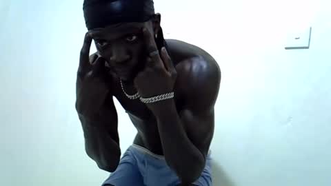 Snapshot of rakeem_1_ chatting on 02-15-25, 09:15 rakeem 1 online show from 02-15-25, 09:15