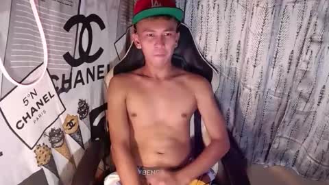 ralfhuge24 online show from 12-19-25, 05:03