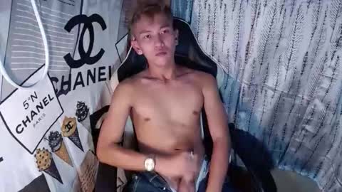 ralfhuge24 online show from 12-20-25, 06:42