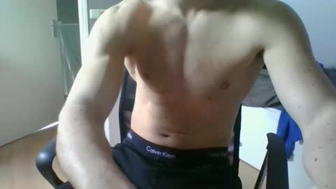 Snapshot of ramonjoosse2001 chatting on 01-08-26, 12:18 ramonjoosse2001 online show from 01-08-26, 12:18