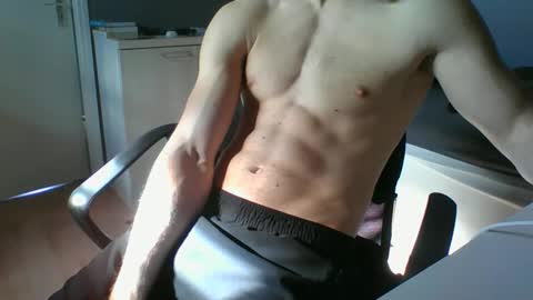 Snapshot of ramonjoosse2001 chatting on 03-02-26, 11:50 ramonjoosse2001 online show from 03-02-26, 11:50