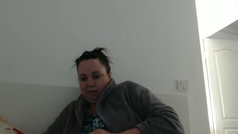 Snapshot of ramosjan chatting on 12-15-25, 05:50 Rachel Gabrini online show from 12-15-25, 05:50