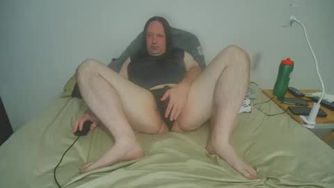 Snapshot of rando1235 chatting on 10-03-25, 05:04 rando1235 online show from 10-03-25, 05:04