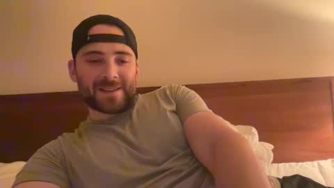 Snapshot of randomdude5950 chatting on 12-09-24, 02:02 randomdude5950 online show from 12-09-24, 02:02