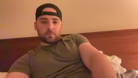 Snapshot of randomdude5950 chatting on 02-17-25, 01:58 randomdude5950 online show from 02-17-25, 01:58