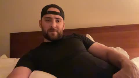 Snapshot of randomdude5950 chatting on 09-15-25, 01:05 randomdude5950 online show from 09-15-25, 01:05