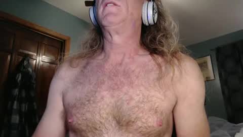 Snapshot of ranger510 chatting on 12-09-24, 02:13 Ranger510 online show from 12-09-24, 02:13