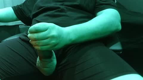 Snapshot of rapaces49 chatting on 01-14-25, 04:29 Raptor online show from 01-14-25, 04:29