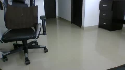 Snapshot of raphaeladam98 chatting on 12-15-25, 01:15 raphaeladam98 online show from 12-15-25, 01:15