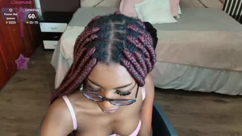 Raquel online show from 03-08-25, 02:40