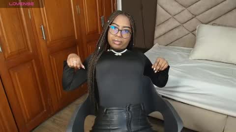 Raquel online show from 10-07-25, 12:02