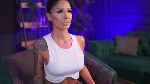 Raquelle online show from 01-26-25, 06:27