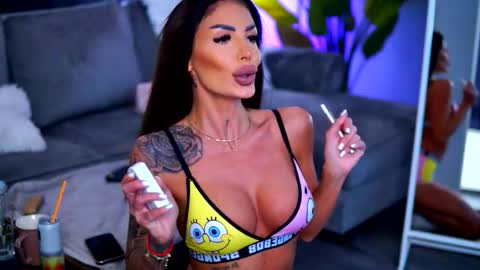 Raquelle online show from 10-30-25, 09:55