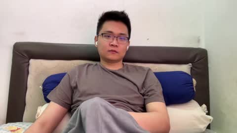 randomnaut online show from 12-20-24, 02:52