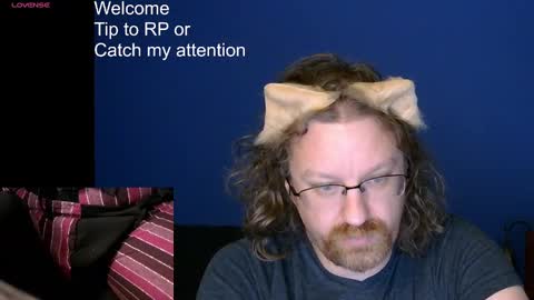 Snapshot of rathie chatting on 10-14-25, 11:33 rathie online show from 10-14-25, 11:33