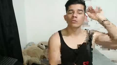 Snapshot of raven20081024 chatting on 11-18-25, 01:11 raven20081024 online show from 11-18-25, 01:11