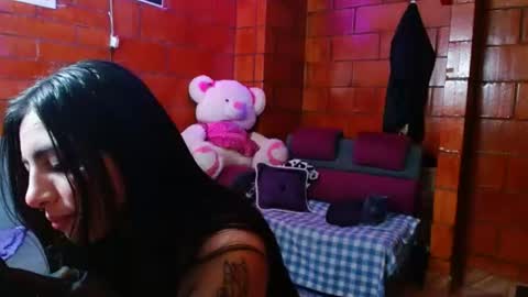 Snapshot of raven__purple chatting on 07-09-26, 02:15 raven__purple online show from 07-09-26, 02:15