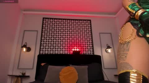 Raven online show from 10-26-25, 07:58