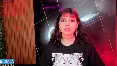 Snapshot of raven_rox_ chatting on 11-18-25, 03:01 raven_rox_ online show from 11-18-25, 03:01