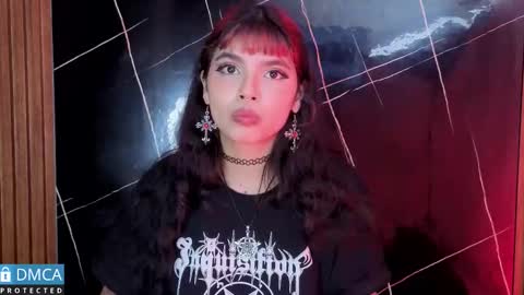 Snapshot of raven_rox_ chatting on 11-20-25, 04:01 raven_rox_ online show from 11-20-25, 04:01