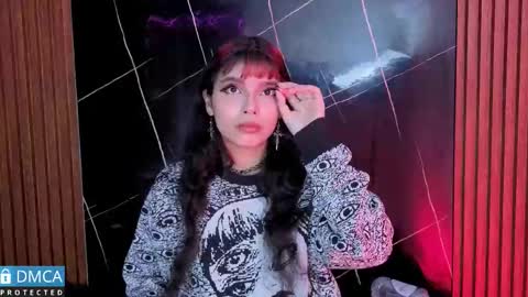 Snapshot of raven_rox_ chatting on 11-25-25, 03:28 raven_rox_ online show from 11-25-25, 03:28