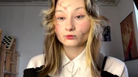 Lilith online show from 10-31-25, 08:15