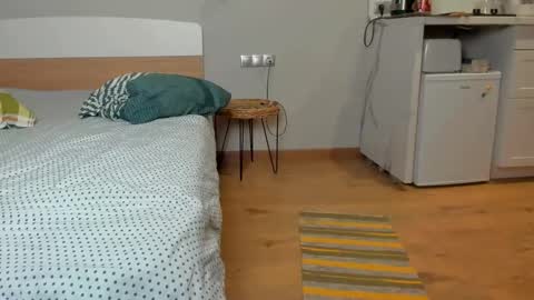 Raveneusbiter online show from 02-11-26, 11:43