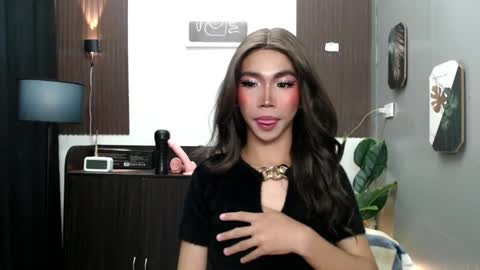 ravennaxx online show from 02-21-25, 06:37