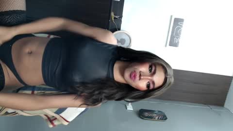 ravennaxx online show from 02-24-25, 08:14