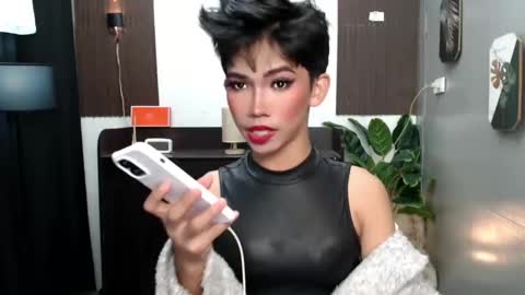 ravennaxx online show from 02-27-25, 12:32