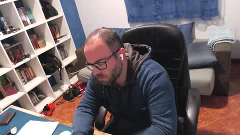 ravingr3d3 online show from 11-19-25, 11:27