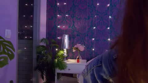 Snapshot of rawdare chatting on 10-18-25, 03:13 Lillian online show from 10-18-25, 03:13