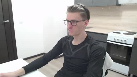 Snapshot of ray_booy chatting on 01-25-25, 02:58 Ray Booy online show from 01-25-25, 02:58