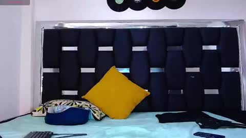 Rayn online show from 02-10-25, 05:19