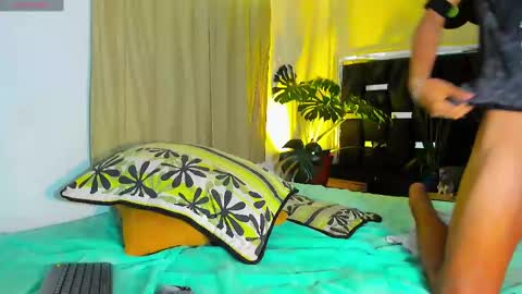 Rayn online show from 02-21-25, 08:05