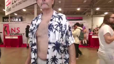 Ray online show from 12-07-24, 10:06