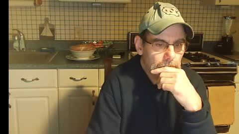 Ray online show from 12-22-24, 10:17