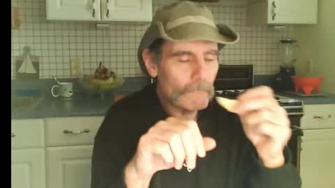 Snapshot of raylene4u2 chatting on 01-17-26, 09:29 Ray online show from 01-17-26, 09:29