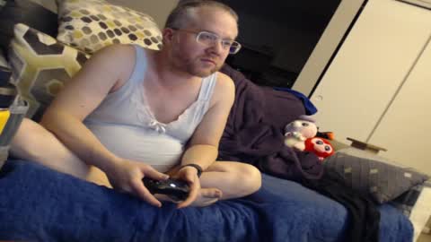 Snapshot of raymondsun chatting on 01-19-25, 01:00 Sunshine Ray online show from 01-19-25, 01:00