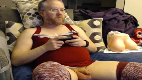 Snapshot of raymondsun chatting on 02-15-25, 01:42 Sunshine Ray online show from 02-15-25, 01:42