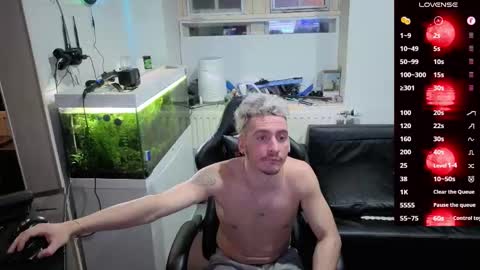 Rayzel online show from 02-17-26, 11:00