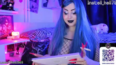 My kittensIm on vacation until July 25th. You can join the fan club  free content  online show from 11-07-25, 08:42