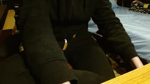 Scrappy Coco online show from 02-03-26, 06:22