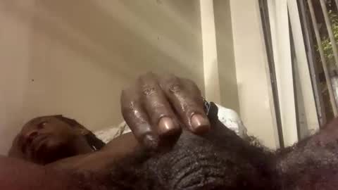 Snapshot of reallife1993 chatting on 11-14-25, 08:35 reallife1993 online show from 11-14-25, 08:35