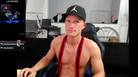 Snapshot of reallyman7 chatting on 12-19-24, 06:12 Ask me online show from 12-19-24, 06:12