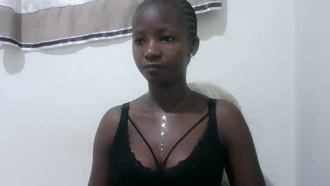 queen online show from 10-13-25, 04:12