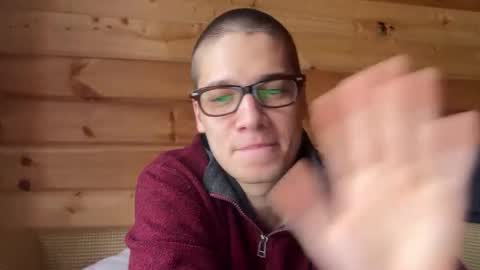 Snapshot of realsupermichael chatting on 11-23-25, 08:36 AliceEve online show from 11-23-25, 08:36