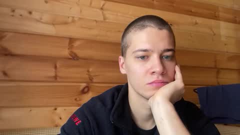 Snapshot of realsupermichael chatting on 11-24-25, 08:25 AliceEve online show from 11-24-25, 08:25