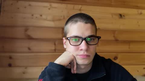 Snapshot of realsupermichael chatting on 11-29-25, 11:24 AliceEve online show from 11-29-25, 11:24