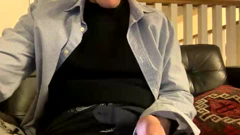 Snapshot of reasonablycurious chatting on 11-17-25, 12:49 reasonablycurious online show from 11-17-25, 12:49